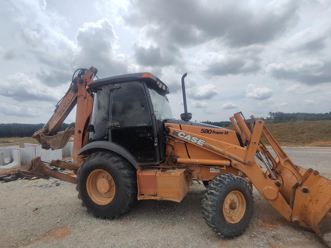 凯斯Super M挖掘装载机